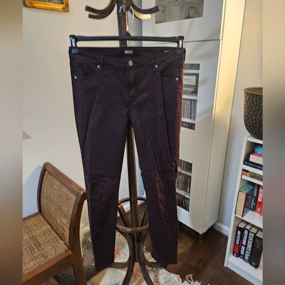 Buffalo David Bitton Vale skinny in 8/29. Red brown.